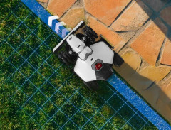 LUBA mini 2 AWD 1000 Vision+NetRTK robotická sekačka - 1000m2, sklon až 80%, Wifi/Bluetooth, + 4G- 3roky ZDARMA, + 6let iNavi ZDARMA (9)